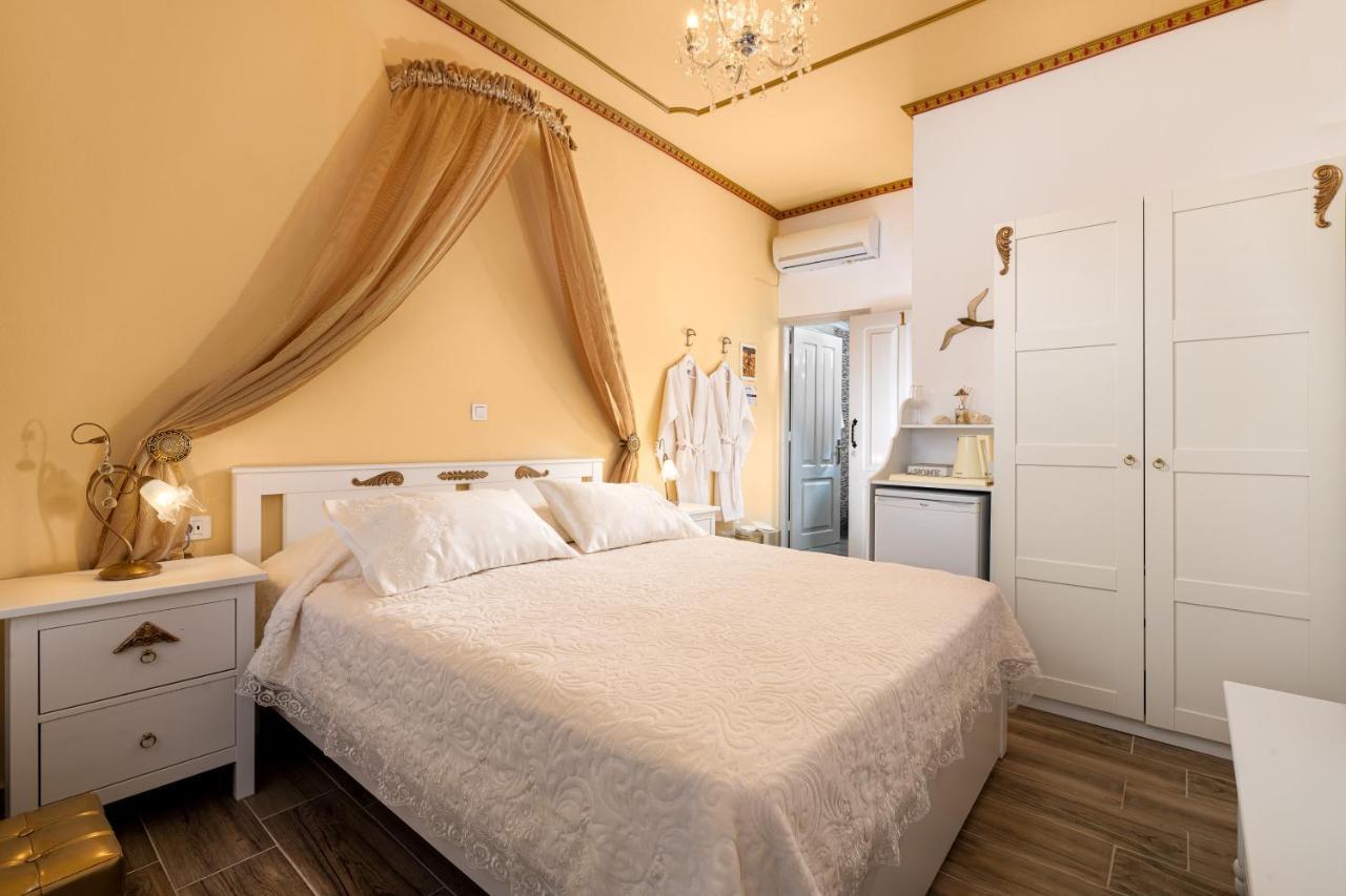 Marika'S Deluxe Rooms Sými Esterno foto